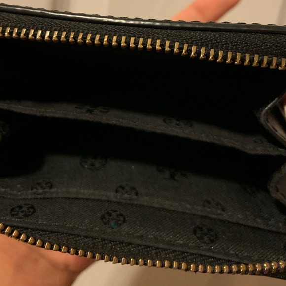 Tory Burch Mini Coin Case Floral Perforated Print - Picture 7 of 8